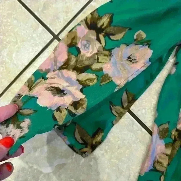 Muse Green Floral Dress Split Sleeves Size 2 - Picture 4 of 5